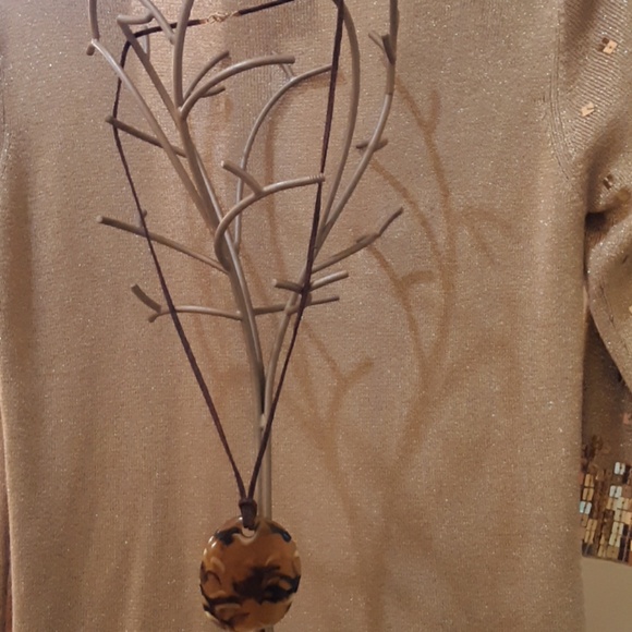 Amber & Suede Chain Swirl Circle Necklace - Picture 2 of 3